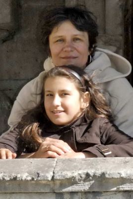 Светлана Воронина с дочерью в Федоровском городке Царского Села
