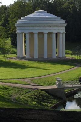 Ландшафт Славянки и Храм Дружбы в Павловске после реставрации. 2008