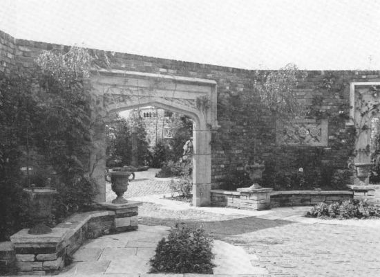Лондон. Кенсингтонские висячие сады. Тюдоровский сад. 1930-е 